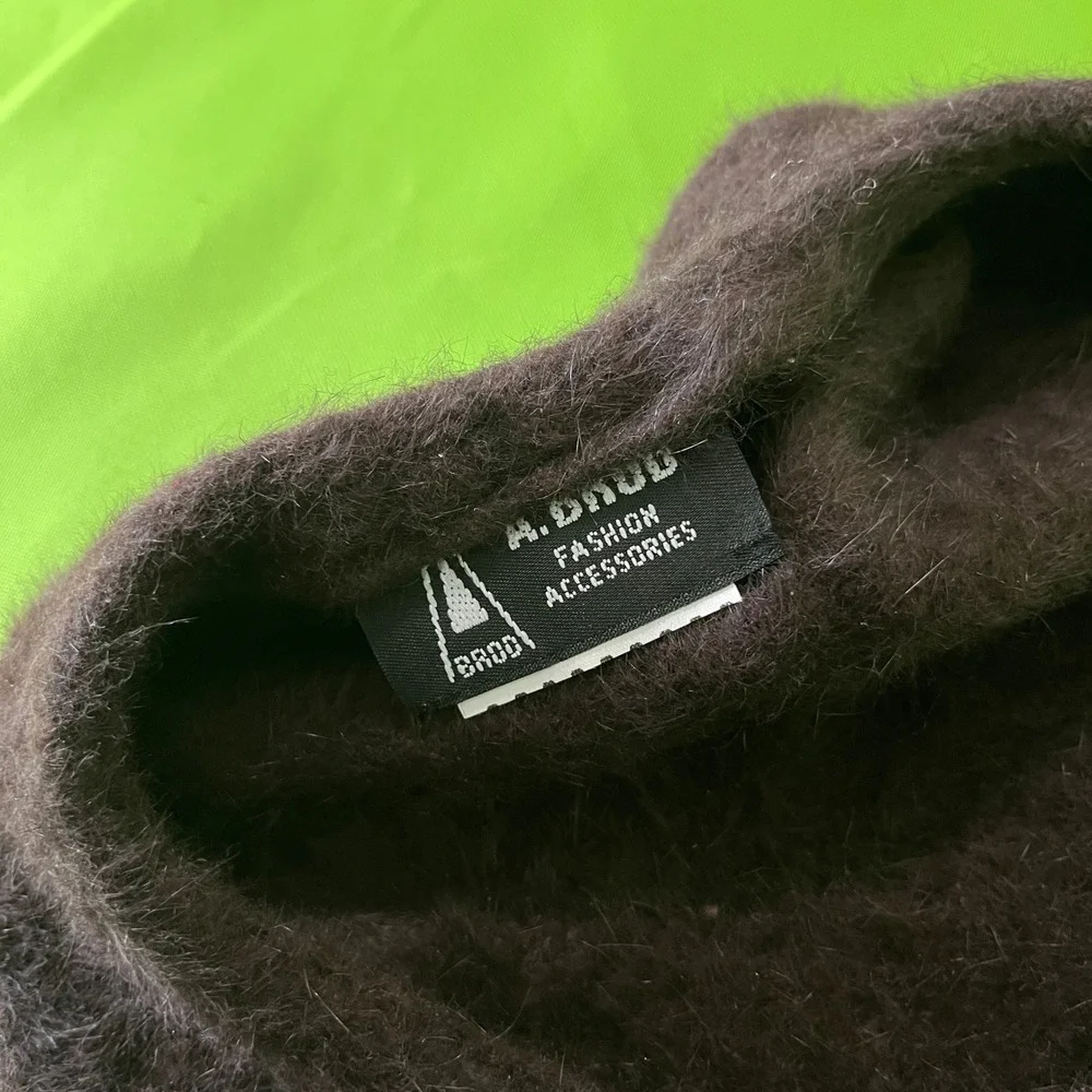80s M Brod Brown Wool Blend Fuzzy Beret Hat French Style Winter Cap